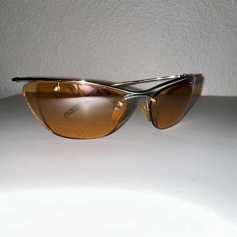 Stylish Brown Cat-Eye Sunglasses
